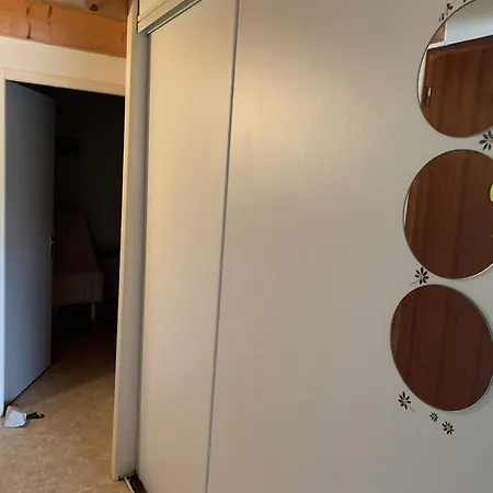 Le Tourecluse De Apartment *